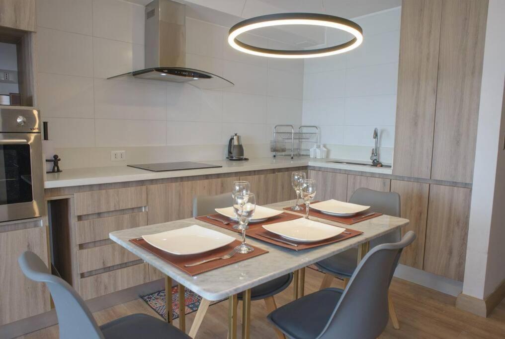 Apartamento Depto. Frente Al Mar En Vina *